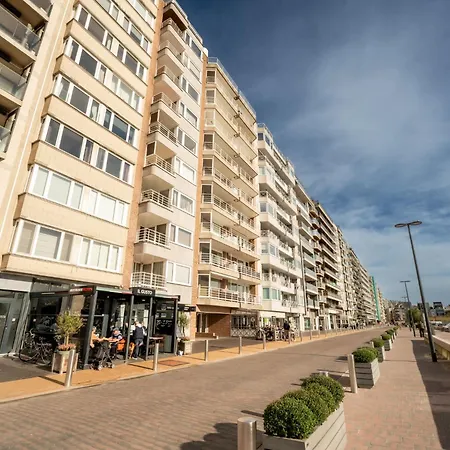 Bella Ii With Harbour View By Interhome