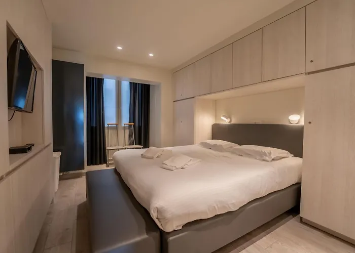 Bella Ii With Harbour View By Interhome *