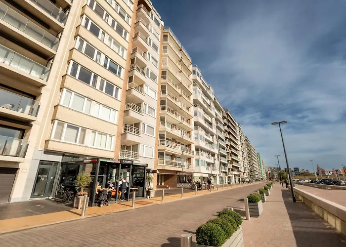Bella Ii With Harbour View By Interhome